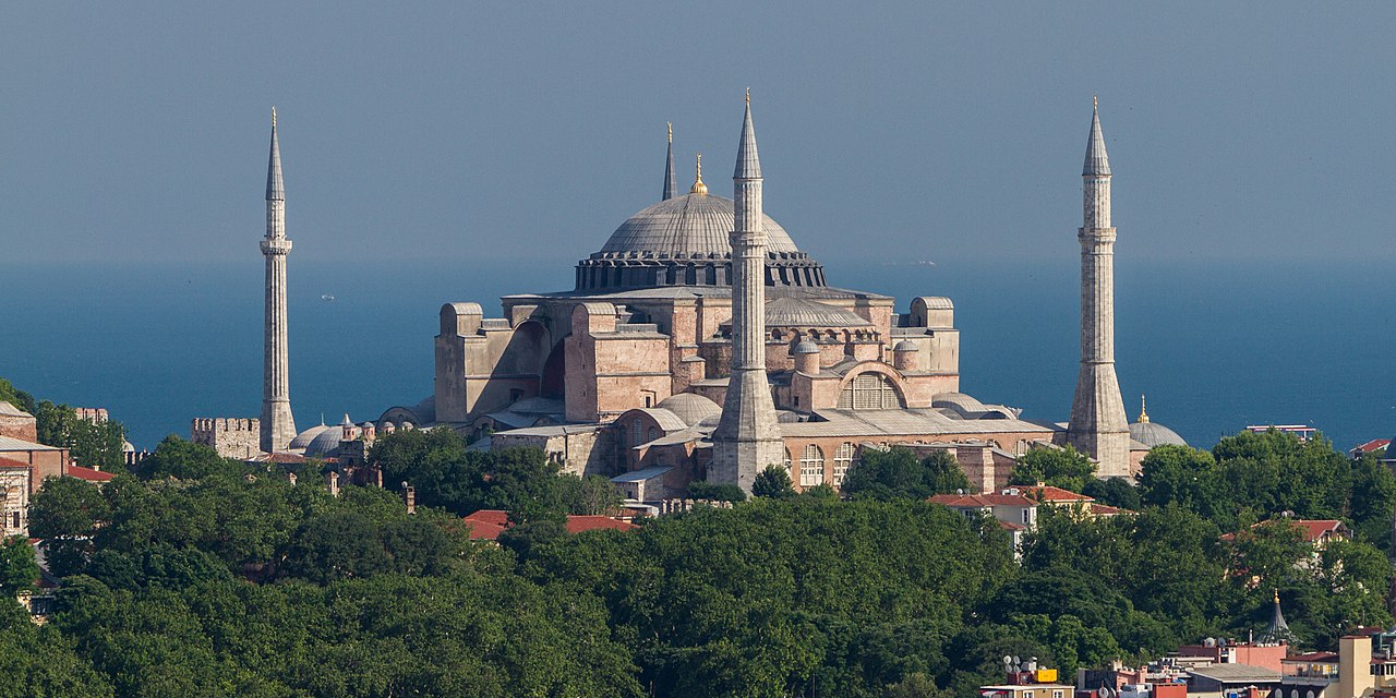 مسجد آيا صوفيا في اسطنبول، تركيا (ويكيبيديا)