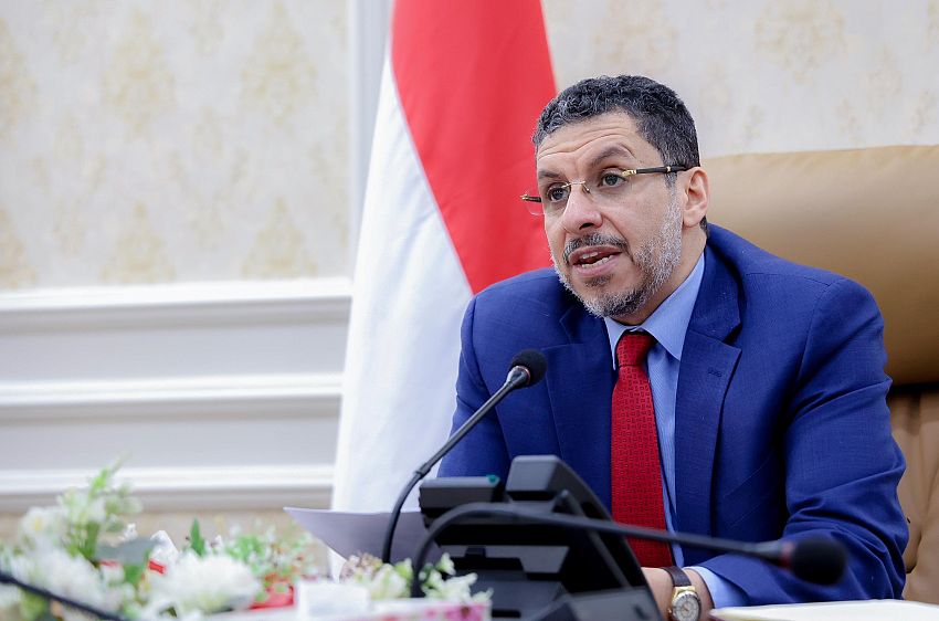 رئيس الوزراء اليمني يترأس الاجتماع الدوري للسفراء اليمنيين في الدول العربية والأجنبية