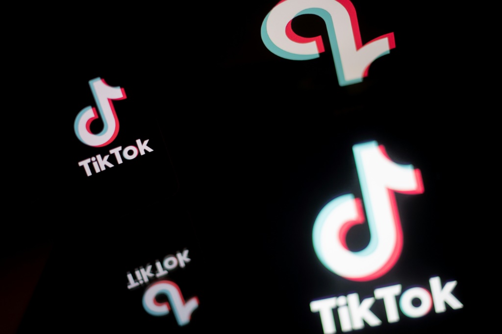 شعار تيك توك (ا ف ب)