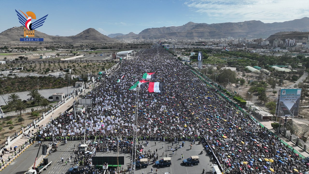 صنعاء.. عشرات آلاف اليمنيين يتظاهرون دعما لغزة
