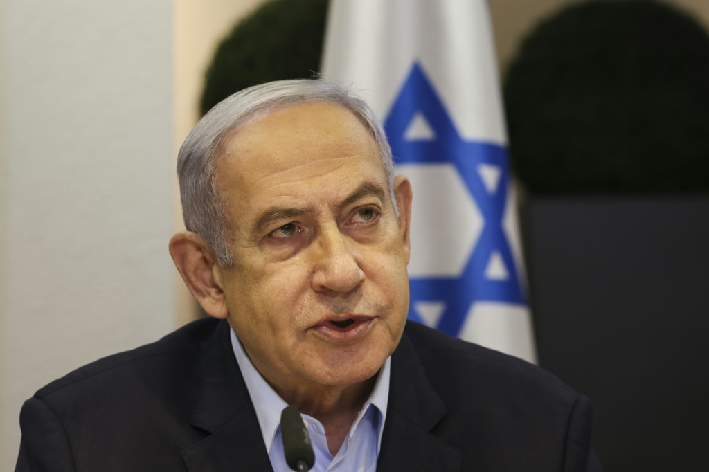 رئيس الوزراء الاسرائيلي بنيامين نتانياهو خلال اجتماع حكومي في وزارة الدفاع بتل أبيب في 7 شباط/فبراير 2024 (ا ف ب)