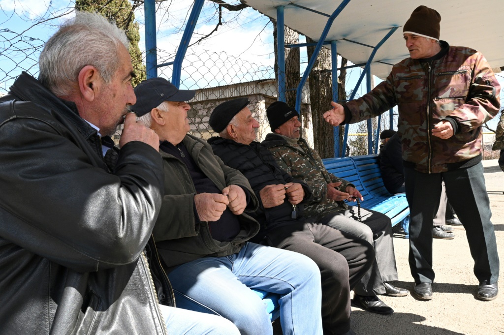 أبدى رئيس وزراء أرمينيا نيكول باشينيان استعداده لتقديم تنازلات إقليمية لأذربيجان لدفع محادثات السلام (ا ف ب)