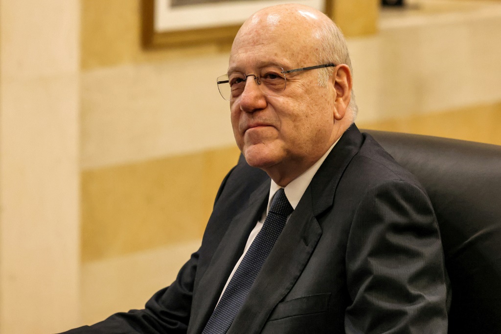 رئيس حكومة تصريف الأعمال اللبنانية نجيب ميقاتي (أ ف ب)