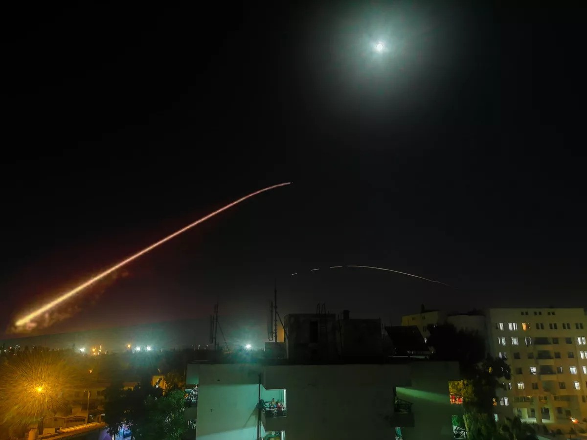 الدفاعات الجوية السورية تتصدى لأهداف معادية جنوب دمشق (سبوتنيك)