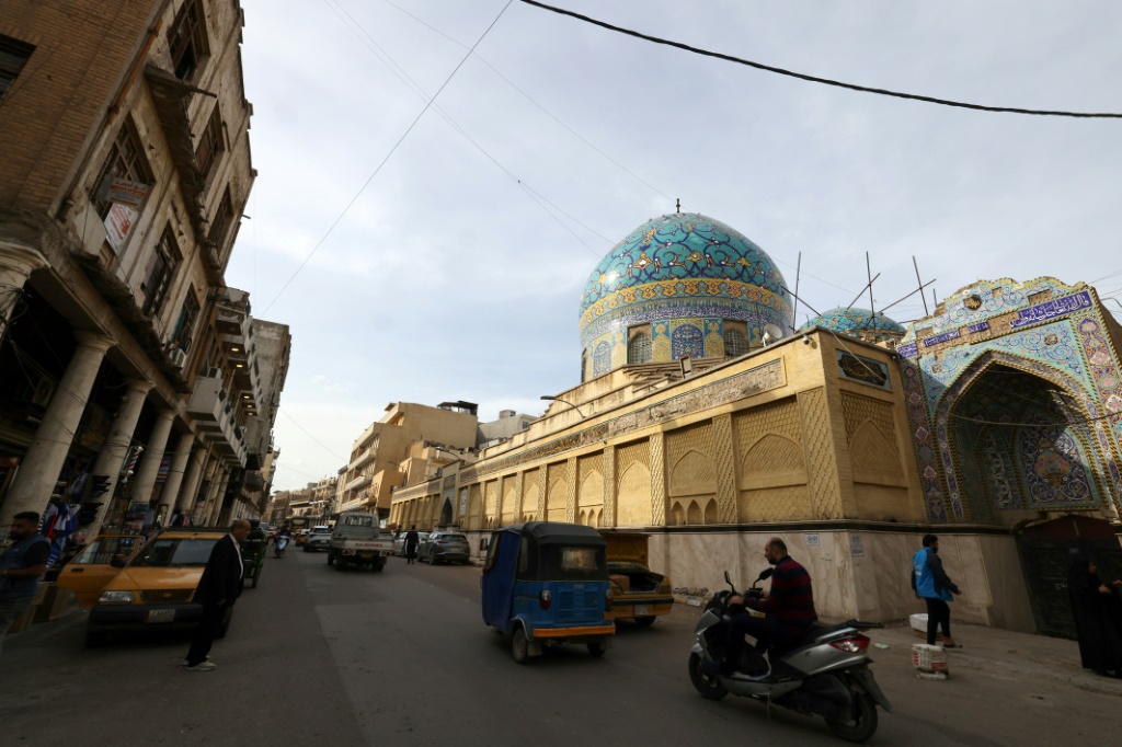 مسجد حيدلا خانة في حي الميدان في العاصمة العراقية بغداد في 27 آذار/مارس 2024 (ا ف ب)