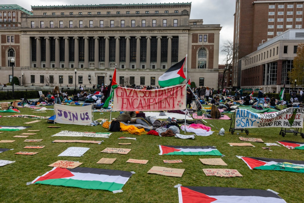 جانب من التحرك المؤيد للفلسطينيين في جامعة كولومبيا الأميركية في 19 نيسان/أبريل 2024 (ا ف ب)