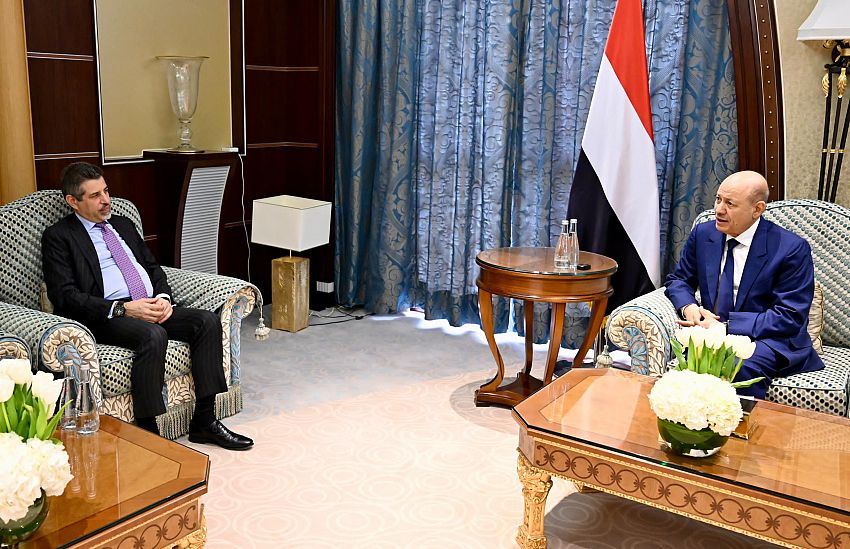 رئيس مجلس القيادة اليمني يستقبل سفير الولايات المتحدة الاميركية