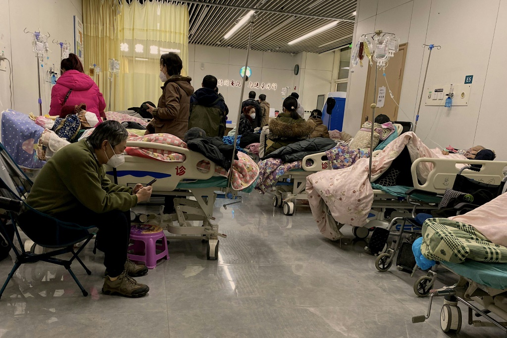 مرضى مصابون بكوفيد-19 في مستشفى تيانجين في الصين في 28 كانون الأول/ديسمبر 2022 (ا ف ب)