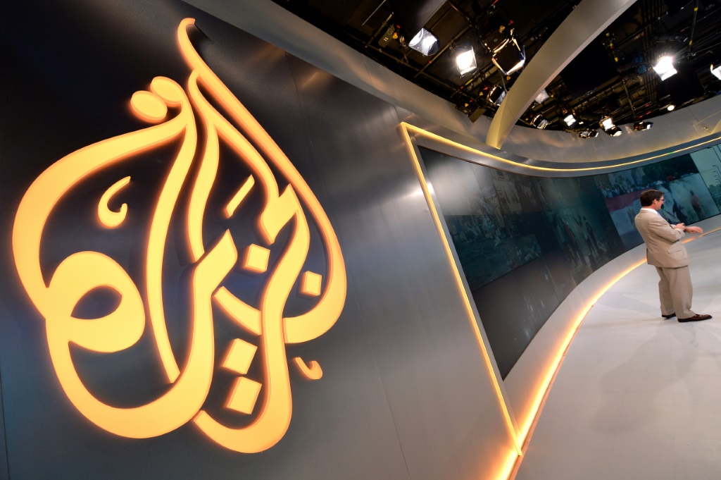    شعار قناة الجزيرة بتاريخ 16 آب/اغسطس 2013 (أ ف ب)   