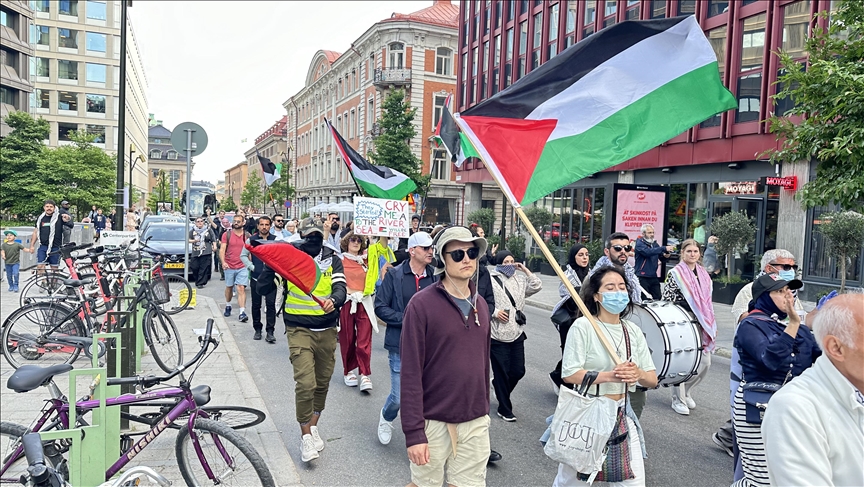 مظاهرة مؤيدة لفلسطين في السويد (الأناضول)