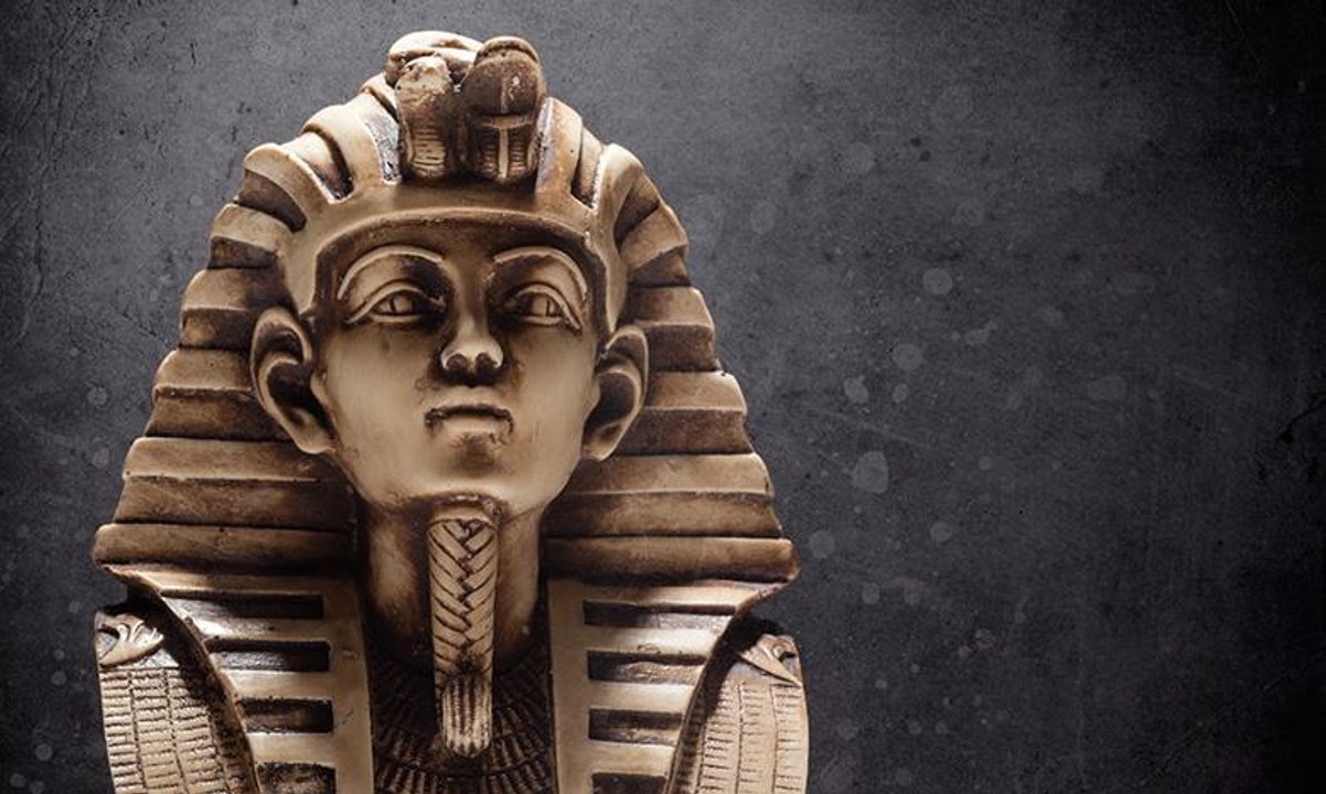 يعد هذا الاكتشاف دليلا فريدا على الطريقة التي حاول بها الطب المصري القديم التعامل مع السرطان (لقطة تلفزيونية)