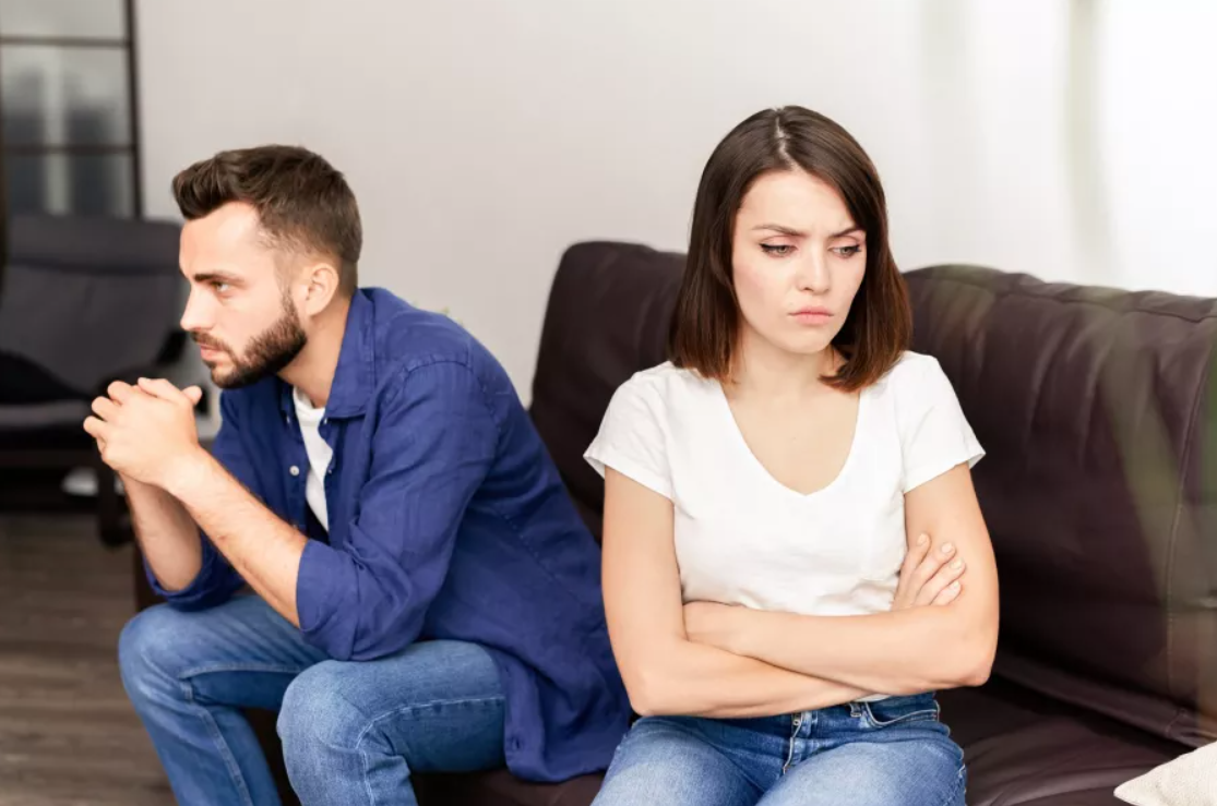 أسباب إنعدام الحوار بين الزوجين(سيدتي)