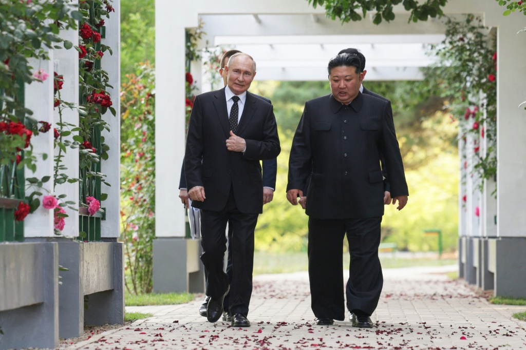 العلاقات بين موسكو وبيونغ يانغ نمت بسرعة في السنوات الأخيرة (ا ف ب)