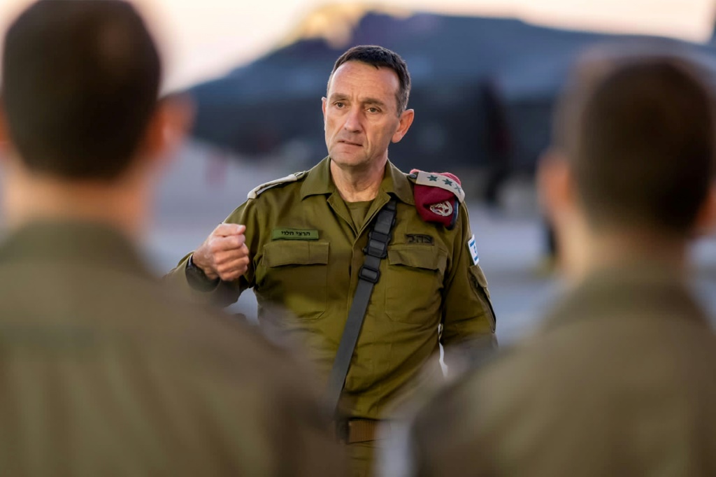 رئيس أركان جيش الاحتلال الاسرائيلي هاليفي (أ ف ب)