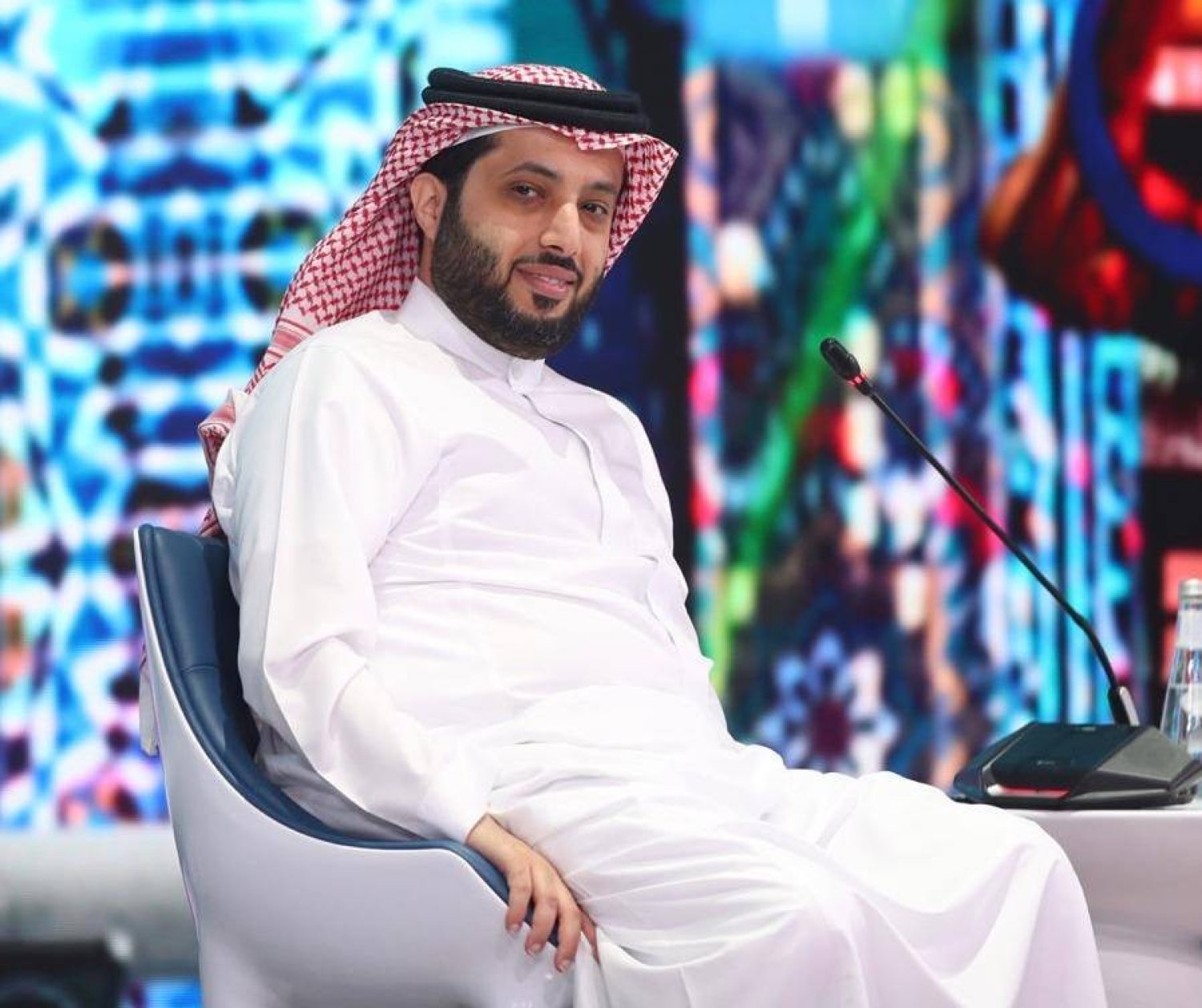 المستشار تركي آل الشيخ أطلق «جائزة القلم الذهبي للرواية» بمجموع جوائز 690 ألف دولار (الشرق الأوسط)