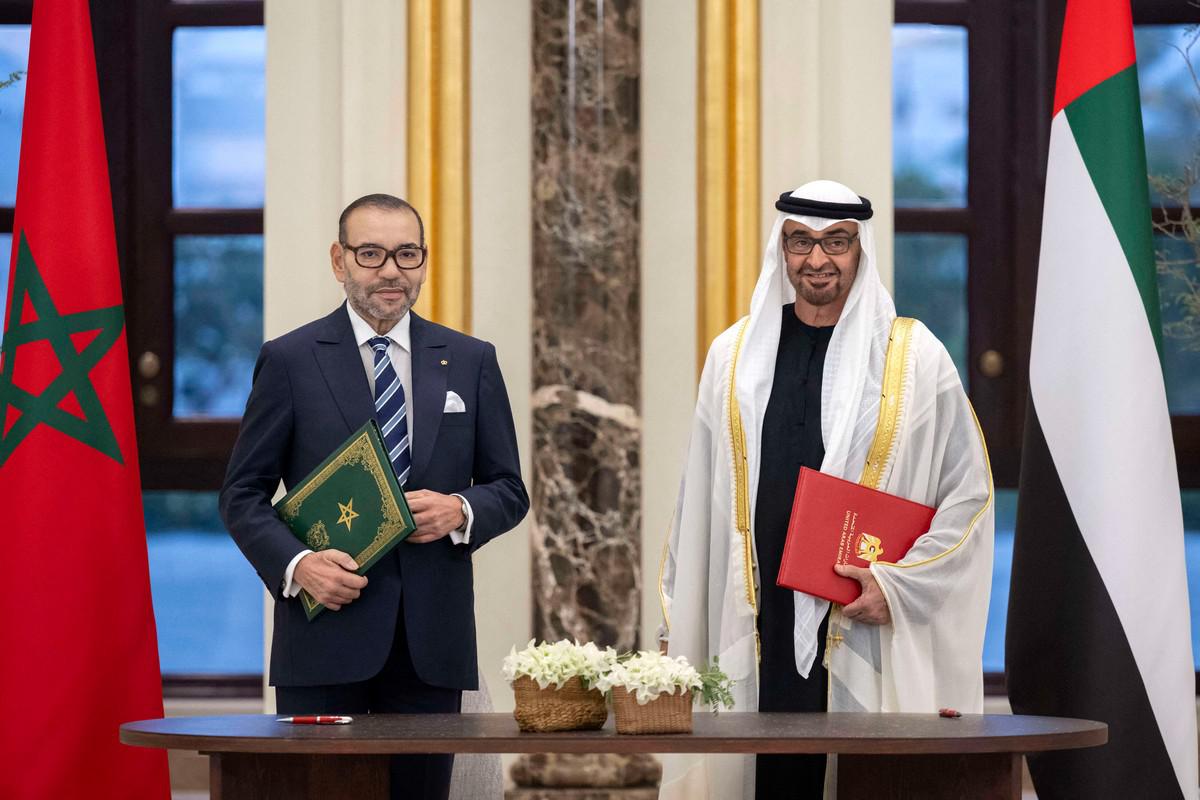 الرئيس الاماراتي الشيخ محمد بن زايد آل نهيان والعاهل المغربي الملك محمد السادس  (وام)