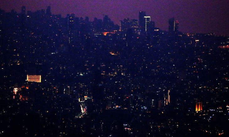  انقطاع التيار الكهربائي في جميع أنحاء لبنان(الأناضول)