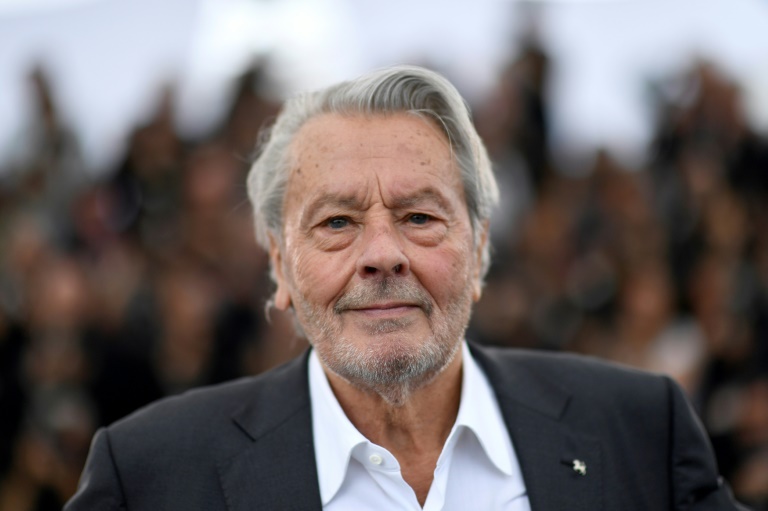 الممثل الفرنسي ألان ديلون في مهرجان كان السينمائي بتاريخ 19 أيار/مايو 2019 (أ ف ب)
