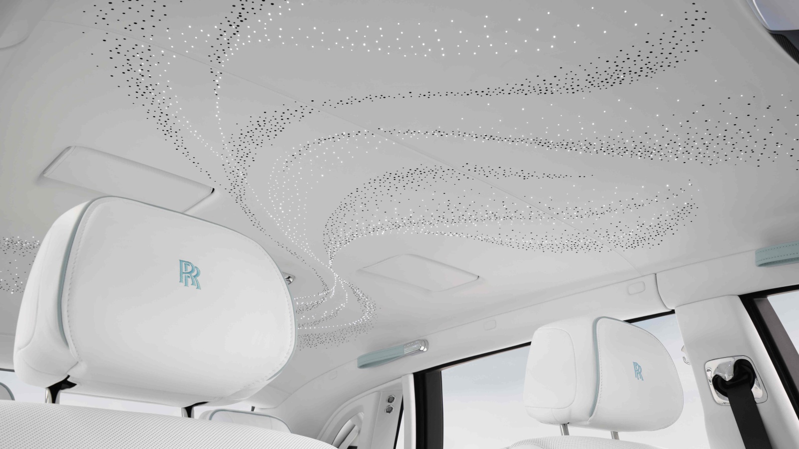 تصميم مميز لسقف رولز-رويس فانتوم سينتيلا- المصدر: Rolls-Royce