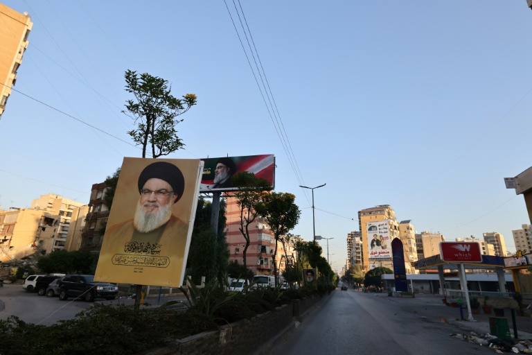 صورة لزعيم حزب الله بعد مقتله ( أ ف ب)