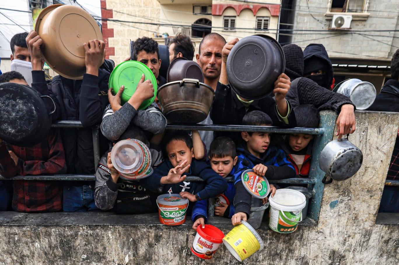 الجوع يفتك بالفلسطينيين في مختلف مناطق قطاع غزة (أ ف ب)