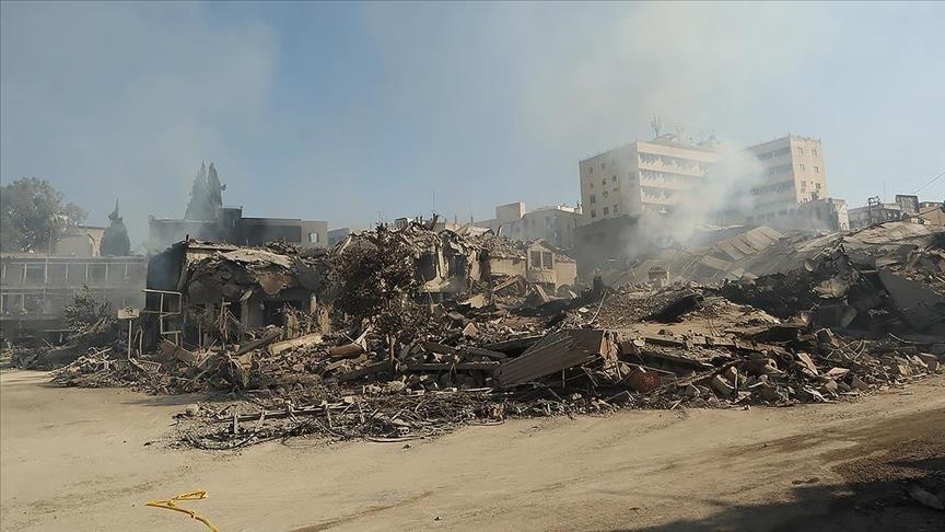 (حكومة غزة) تطالب بممر آمن لإنقاذ المنظومة الصحية شمال القطاع (الأناضول)