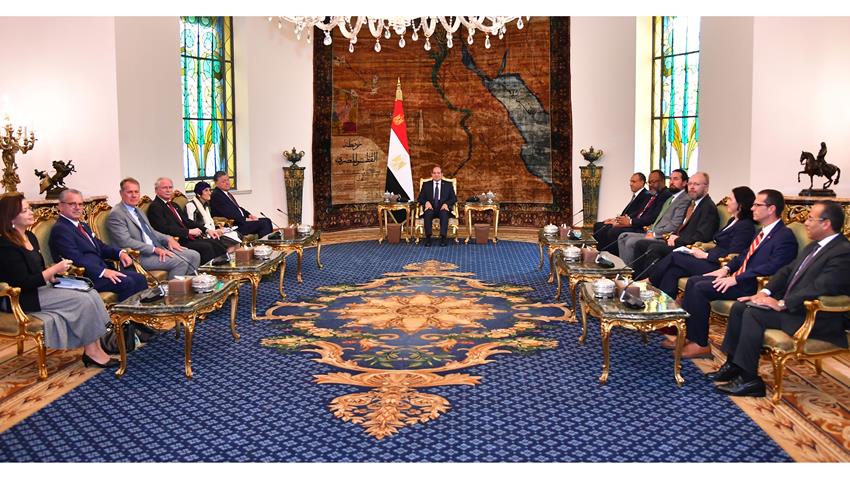 الرئيس السيسي خلال استقباله وفداً من مجلس النواب الأمريكي (موقع الرئاسة المصرية)