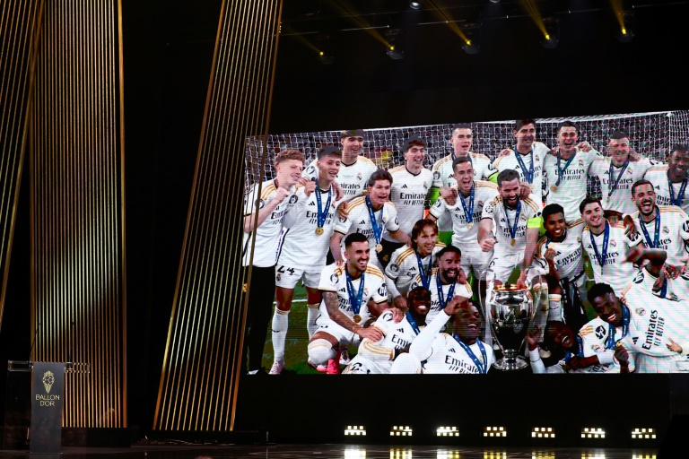 أحرز ريال مدريد جائزة أفضل فريق للرجال لعام 2024 (أ ف ب)
