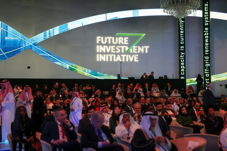 مشاركون في منتدى "مبادرة مستقبل الاستثمار" في الرياض في السعودية في 29 تشرين الأول/أكتوبر 2024 (أ ف ب)