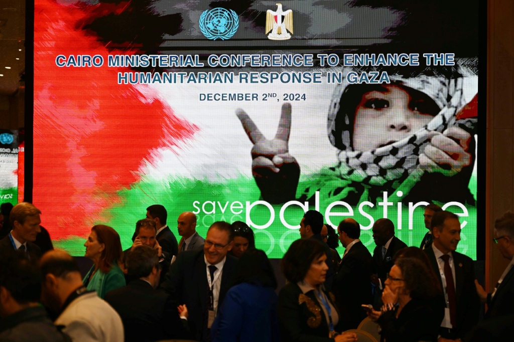       الوفود المشاركة في مؤتمر إنساني من أجل غزة في ابقاهرة بتاريخ 2 كانون الأول/ديسمبر 2024 (أ ف ب)   