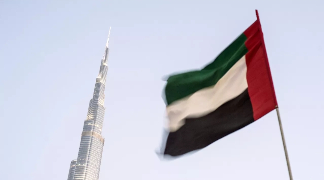 العلم الإماراتي (سبوتنيك)
