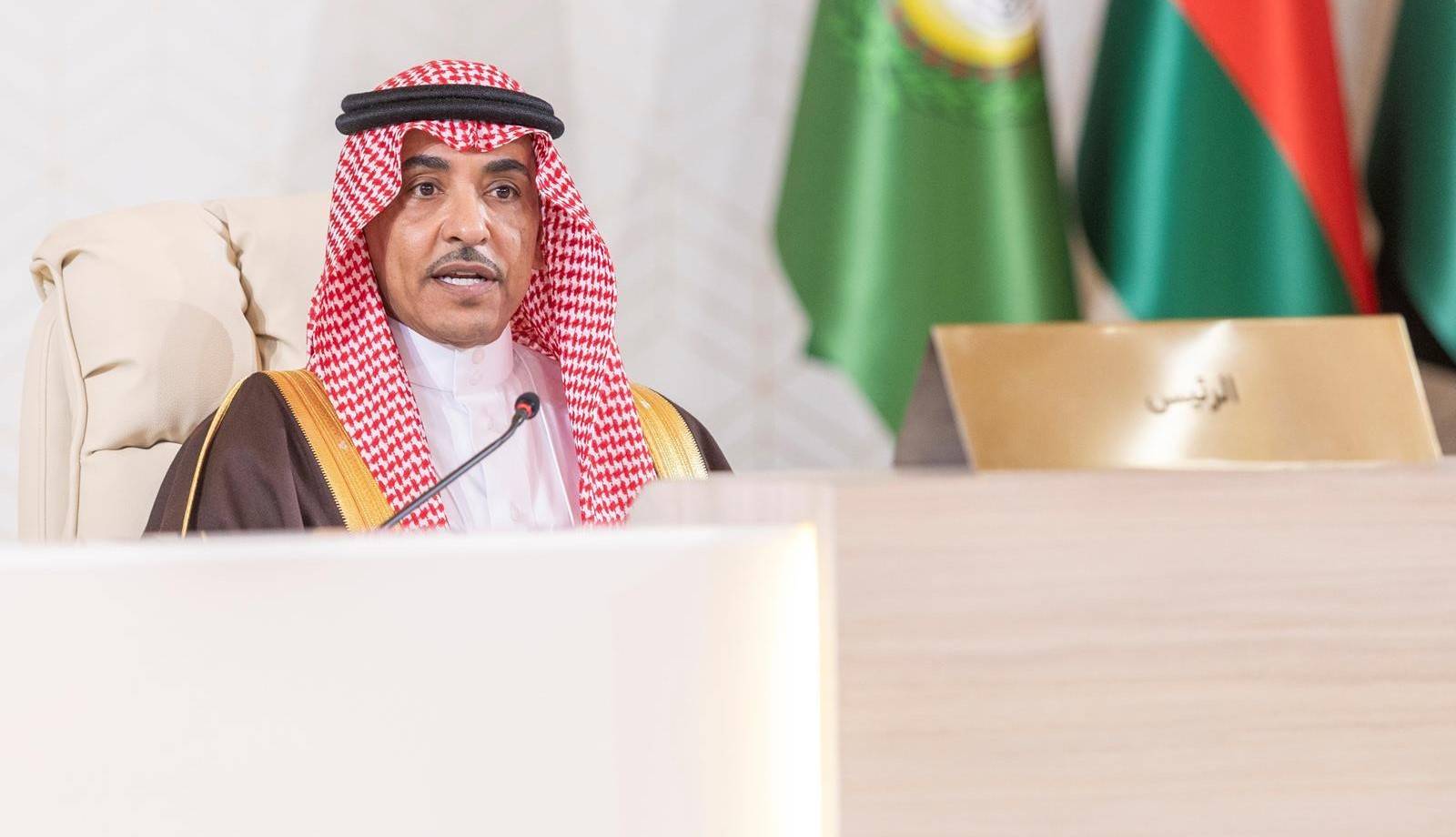 الدوسري أكد أهمية توظيف العمل الإعلامي لدعم القضية الفلسطينية (واس)