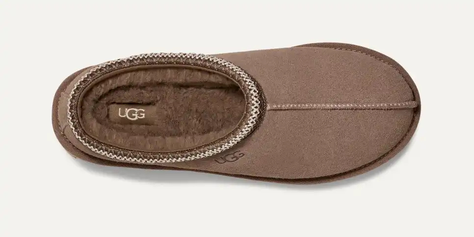 حذاء منزلي مع فرو من Ugg - المصدر : Ugg