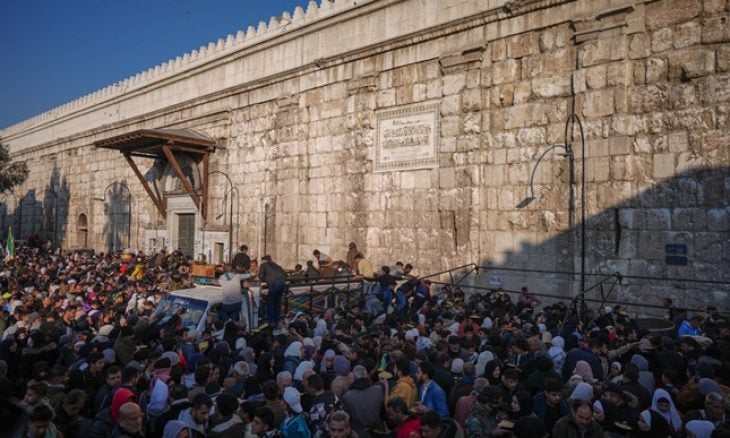 صوة للحشد في المسجد الأموي بدمشق قبيل الوليمة- الحادثة(الأناضول)