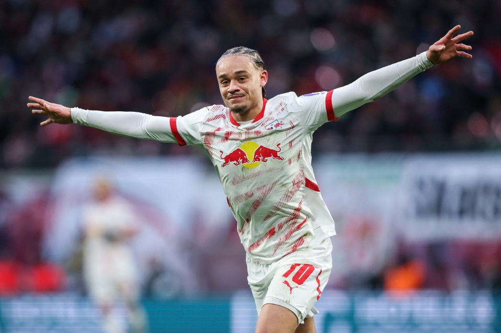 أبرم لاعب وسط آر بي لايبزيج تشافي سيمونز عقد إعارته مع النادي بشكل دائم (أ ف ب)   