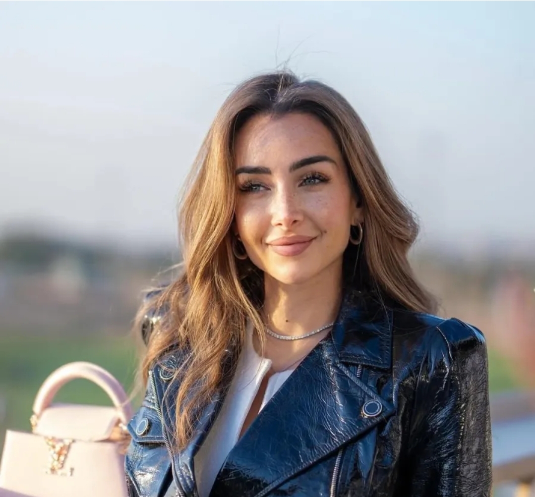 هنا الزاهد - الصورة من صفحتها الرسمية على الفيس بوك