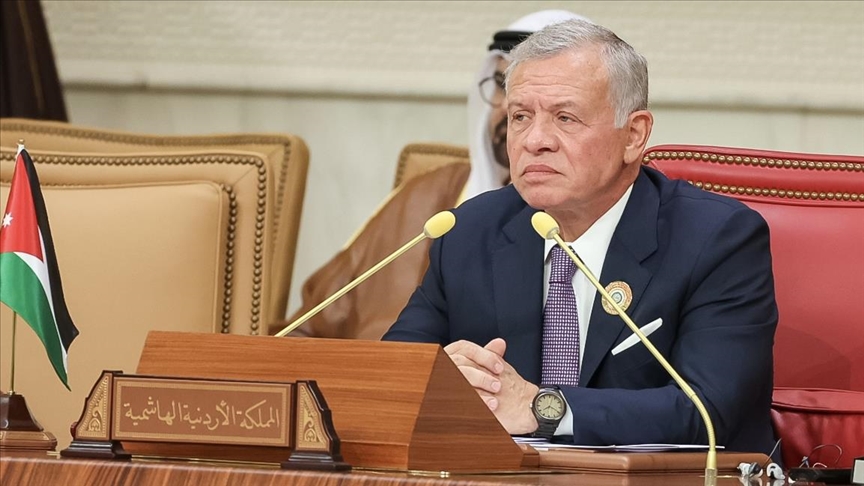 ملك الأردن: أكدت لترامب رفضنا تهجير الفلسطينيين من غزة والضفة (الأناضول)