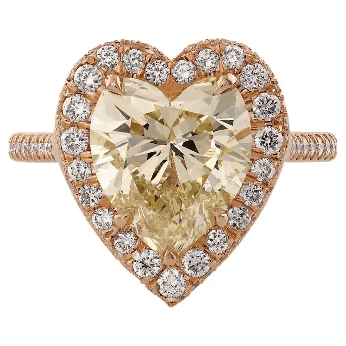 خاتم Heart Diamond Engagement Wedding Rose Gold Ring من هاري وينستون Harry Winston - الصورة من العلامة