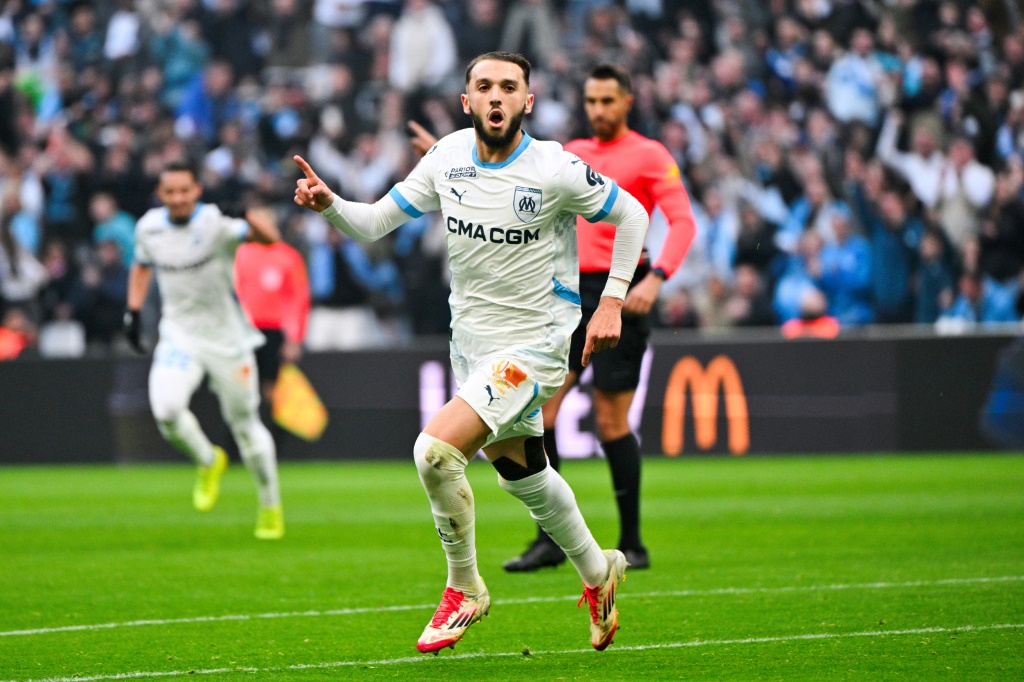    الجزائري أمين غويري يسجل هدفين لمرسيليا امام سانت اتيان (5-1) ضمن المرحلة 22 من الدوري الفرنسي لكرة القدم (أ ف ب)   