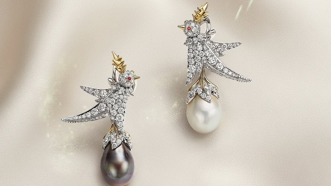 (Bird on Pearl).. حينما يلتقي تراث دار تيفاني وسحر اللؤلؤ الطبيعي (زهرة الخليج)
