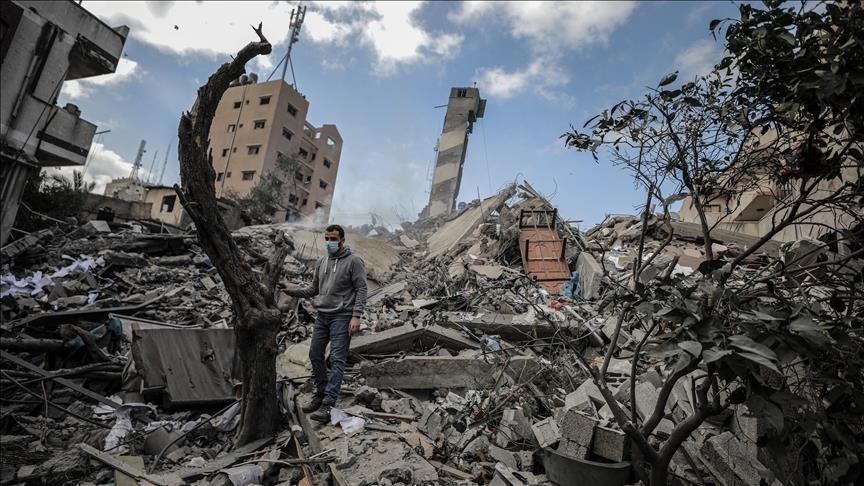 خطة مصر: تنفيذ إعادة الإعمار يتطلب ترتيبات للحكم الانتقالي بغزة (الأناضول)
