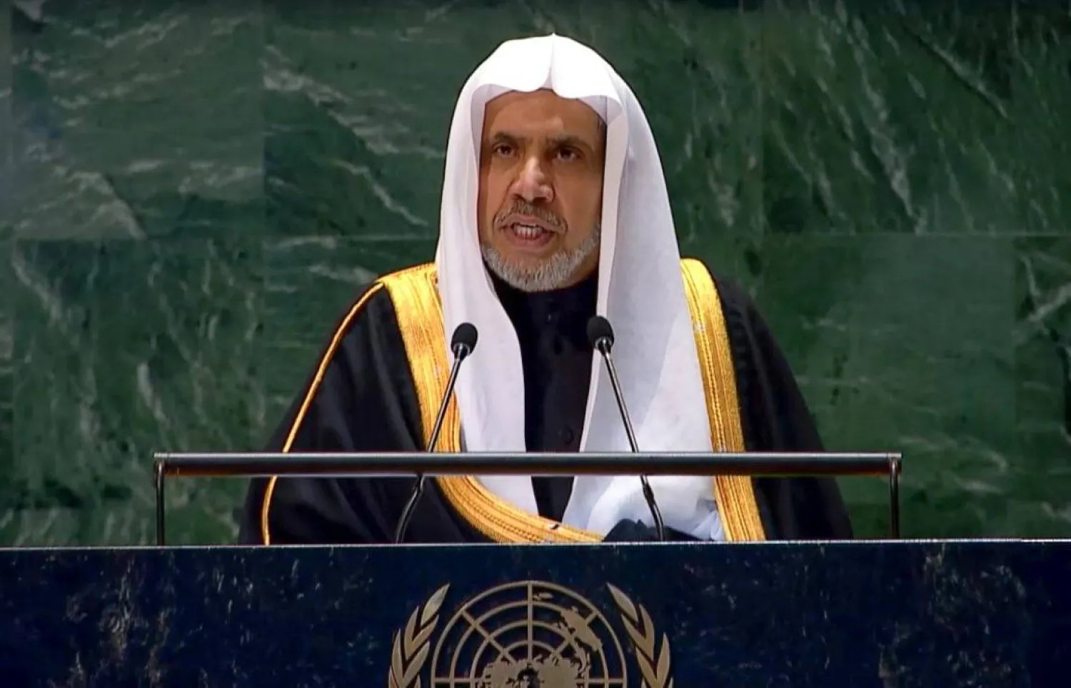 الدكتور محمد العيسى يتحدث خلال استضافته بمقر الجمعية العامة للأمم المتحدة في نيويورك (رابطة العالم الإسلامي)