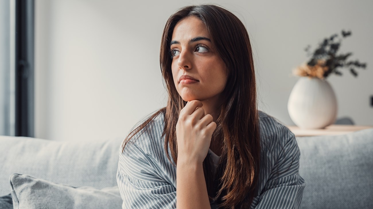 4 إشارات توتر جسدية.. كيف تتعرفين عليها وتتعاملين معها؟ (زهرة الخليج)
