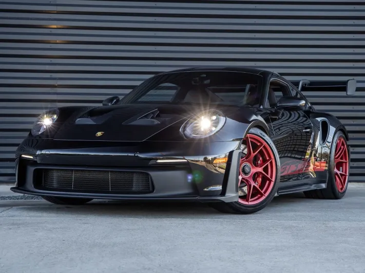 بورش تستعد لإطلاق 911 GT2 RS الجديدة بقوة تتجاوز 700 حصان (الرجل)