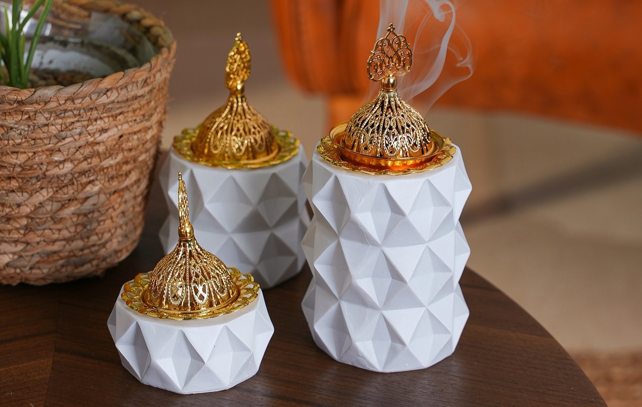 الزهور والعطور المنزلية في العيد.. كيف تختارين الروائح المناسبة؟ (زهرة الخليج)