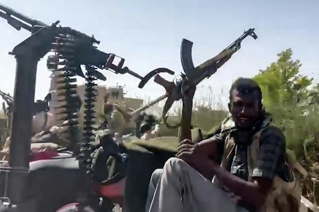 الجيش السوداني يصد هجمات لـ"الدعم السريع" على مقر "الفرقة 19 مشاة" وسد مروي  (أ ف ب)
