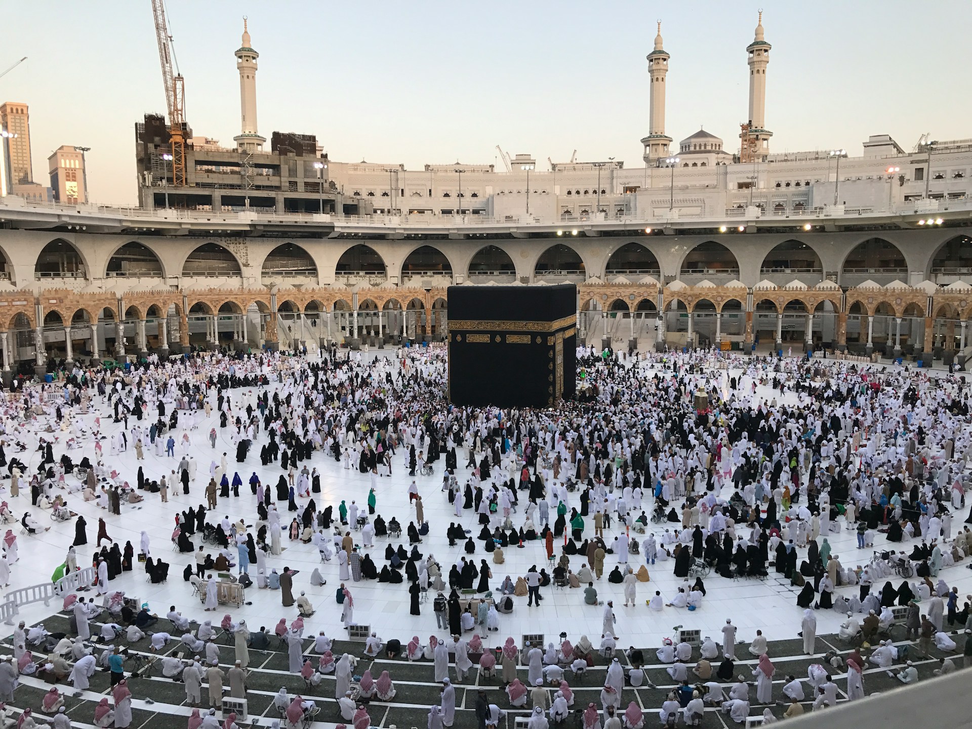 السعودية تحذر من الحج بلا تصريح وتحدد طريقة الحصول عليه (أونسبلاش)