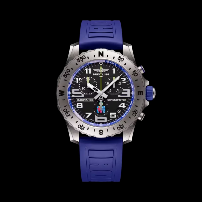 ساعة Endurance Pro 44 الرياضية الأنيقة ذات الألوان المبهجة - المصدر: Breitling