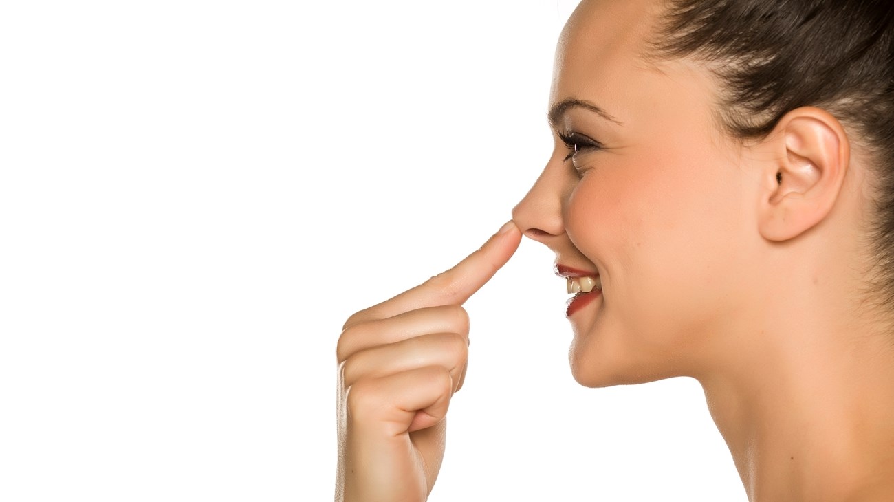خيوط الأنف.. خيار تجميلي من دون جراحة (زهرة الخليج)