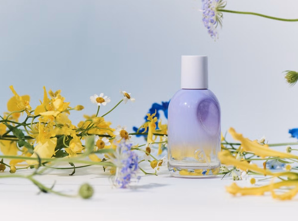 عطر «You Fleur».. من «Glossier»